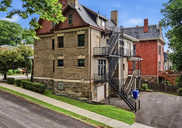 2nd image of 215 S Braddock Ave, Point Breeze, PA 15221 | MLS# 1760159