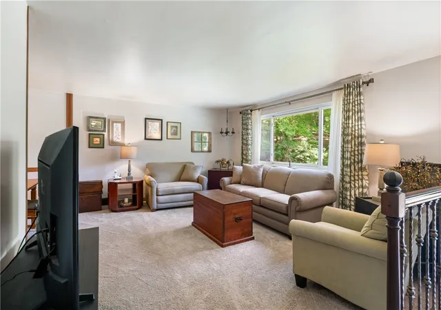 Photo 2 of Sale Pending at 118 Merwood Dr, Ross Twp, PA 15214 | MLS# 1760483 | Listing updated on 2026-07-31