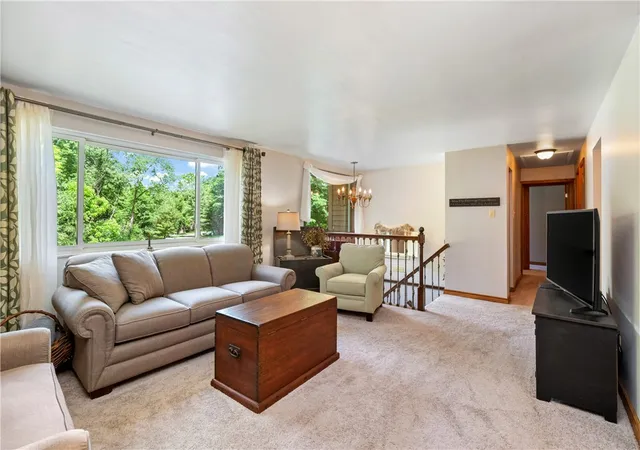 Photo 4 of Sale Pending at 118 Merwood Dr, Ross Twp, PA 15214 | MLS# 1760483 | Listing updated on 2026-07-31