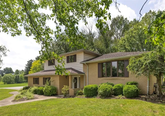 2nd image of 113 Heritage Hills Rd, South Union Twp, PA 15401 | MLS# 1760463