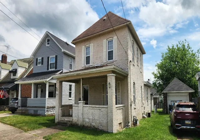 2nd image of 386 Pittsburgh Circle, Ellwood City, PA 16117 | MLS# 1760487
