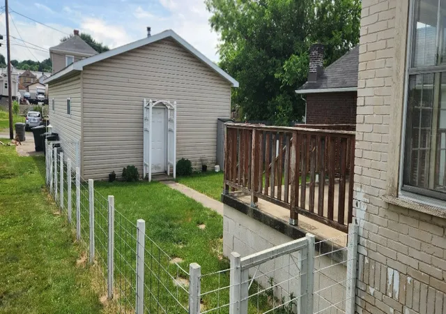 5th image of 386 Pittsburgh Circle, Ellwood City, PA 16117 | MLS# 1760487