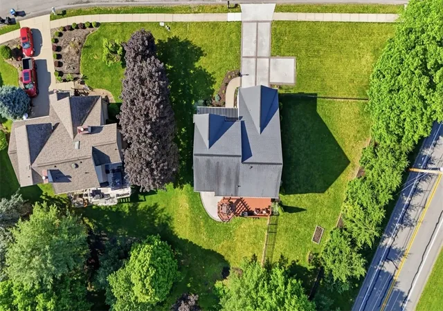 50th image of 1900 Oakhurst Dr, Mc Candless, PA 15101 | MLS# 1760396