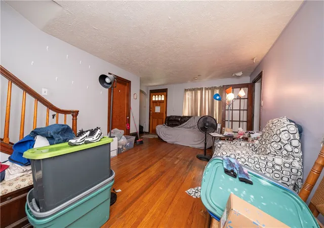 Homes for sale in Robinson Twp, PA | 44 Forest Grove Rd, Robinson Twp, PA 15108 | MLS# 1760275