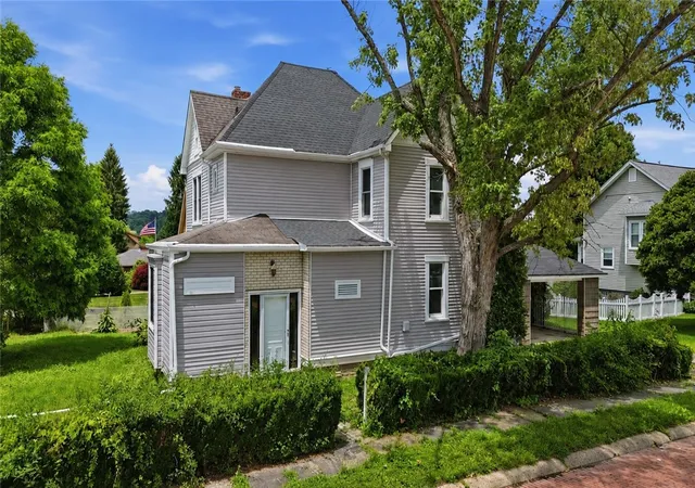 2nd image of 678 Gregg Ave, Bridgeville, PA 15017 | MLS# 1760550