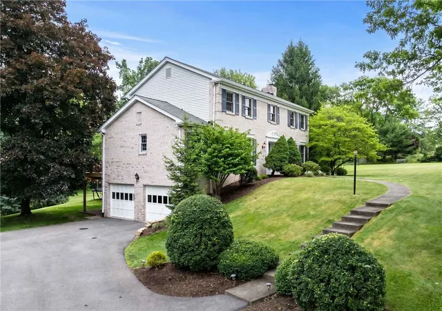 2nd image of 4206 Wembleton Dr, Allison Park, PA 15101 | MLS# 1760339