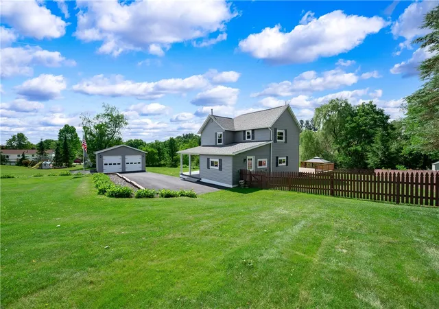 Homes for sale in Center Twp, PA | 214 Willow Run Dr, Center Twp, PA 16001 | MLS# 1760562
