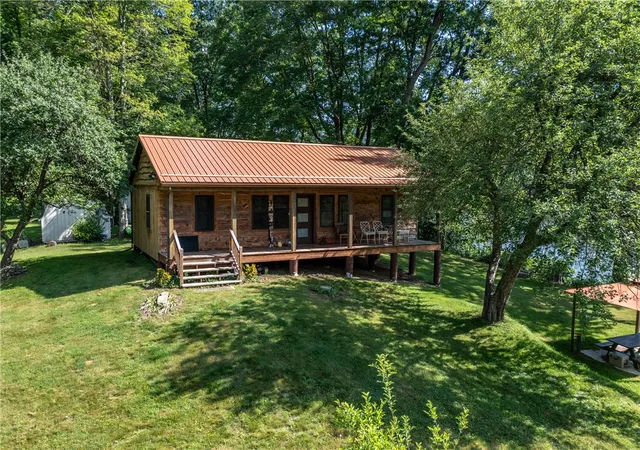 Homes for sale in Scrubgrass Twp, PA | 470 Truitt Rd, Scrubgrass Twp, PA 16374 | MLS# 1760414