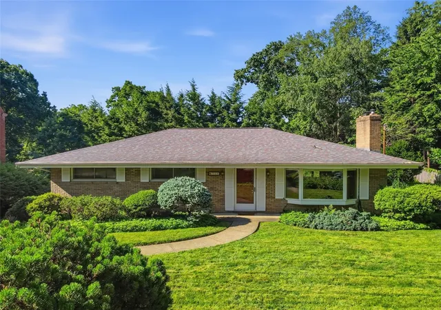 1st image of 906 Glenover Pl, Fox Chapel, PA 15215 | MLS# 1760028
