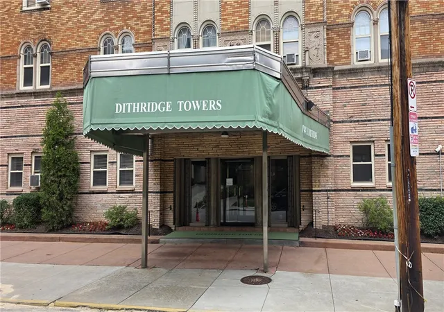 Homes for sale in Oakland, PA | 144 N Dithridge St #506, Oakland, PA 15213 | MLS# 1760545