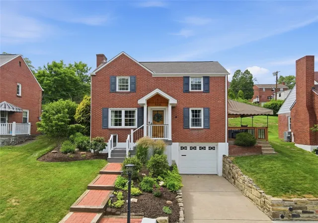 Homes for sale in Whitehall, PA | 5336 Spring Valley Dr, Whitehall, PA 15236 | MLS# 1760526