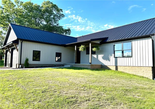 4th image of 205 Ekastown Road, Buffalo Twp, PA 16055 | MLS# 1760314
