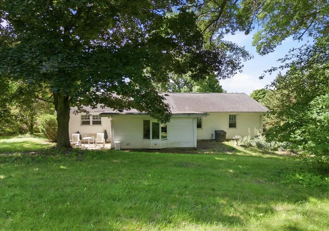 Photo 3 of Single family home for sale at 115 Meadowvue Dr, Wexford, PA 15090 | MLS# 1760587 | Listing updated on 2026-07-26