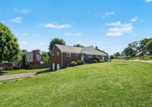 Homes for sale in South Park, PA | 6501 Ventura Dr, South Park, PA 15236 | MLS# 1760464