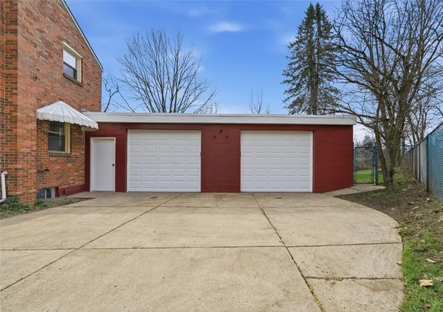 Homes for sale in Castle Shannon, PA | 885 Middle Road, Castle Shannon, PA 15234 | MLS# 1760593