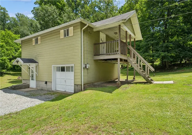 Homes for sale in Hempfield Twp, PA | 1351-1353 Mt Pleasant Rd, Hempfield Twp, PA 15601 | MLS# 1760473
