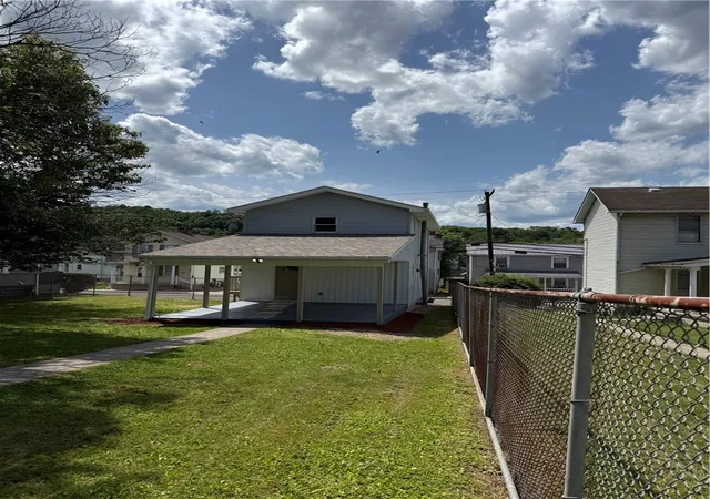 Photo 3 of Single family home for sale at 314 N Water St, West Newton, PA 15089 | MLS# 1760654 | Listing updated on 2026-07-27