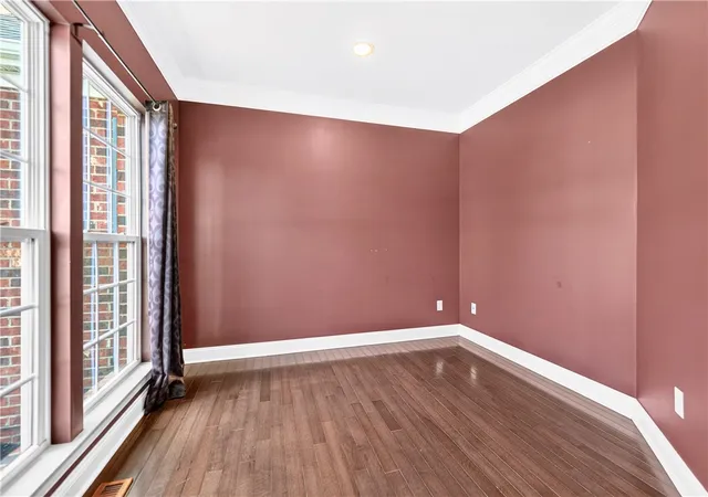 5th image of 2084 Majestic Dr, Canonsburg, PA 15317 | MLS# 1759902