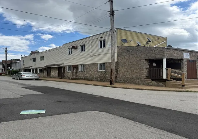 Homes for sale in City Of Washington, PA | 161 Hall Ave, City Of Washington, PA 15301 | MLS# 1760680