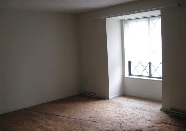Photo 3 of Townhouse for sale at 1007 Sewickley Hts Dr, Sewickley, PA 15143 | MLS# 1760660 | Listing updated on 2026-07-11