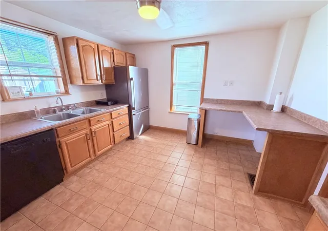 Photo 4 of Single family home for sale at 2067 Broadway Ave, Greensburg, PA 15601 | MLS# 1760369 | Listing updated on 2026-07-24