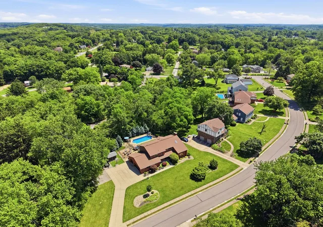 Homes for sale in Franklin Park, PA | 2360 West Gate Dr, Franklin Park, PA 15237 | MLS# 1760717