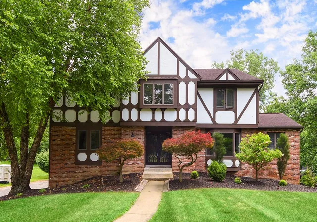 1st image of 153 Oakwood, Peters Twp, PA 15317 | MLS# 1760629