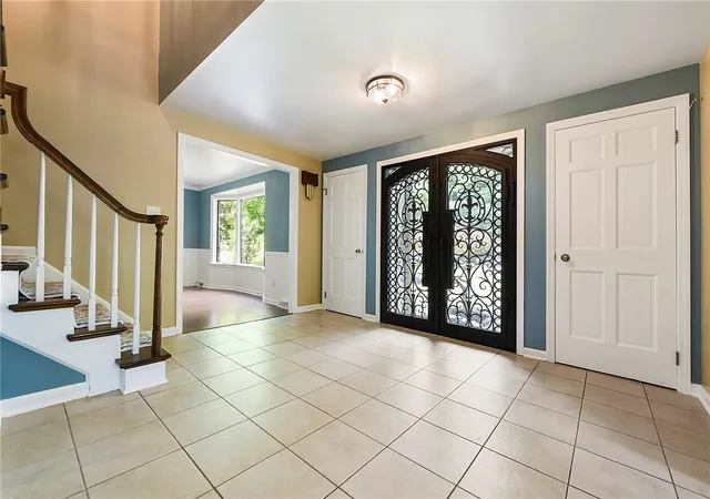 3rd image of 153 Oakwood, Peters Twp, PA 15317 | MLS# 1760629