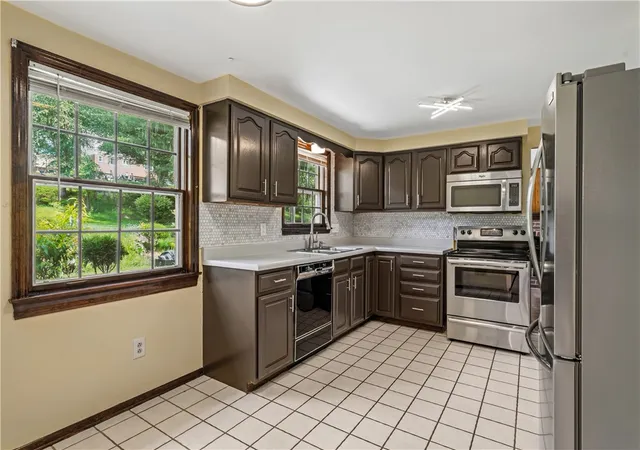 image of 6111 Great Dane Dr, Bethel Park, PA 15102 | MLS# 1759030