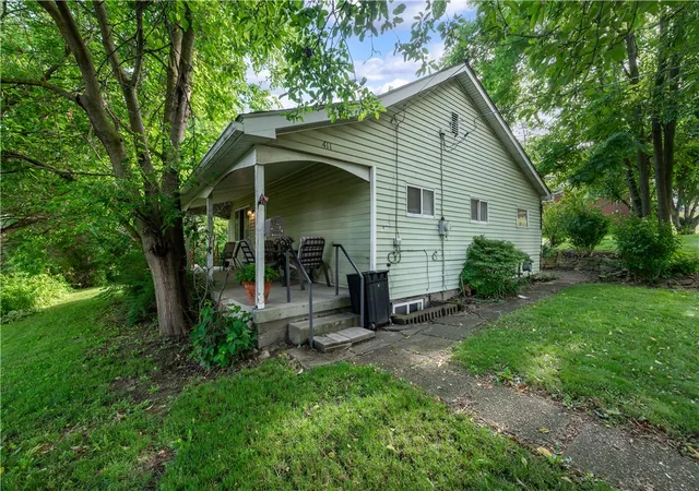 2nd image of 411 Harmony Rd, Baden, PA 15005 | MLS# 1760724