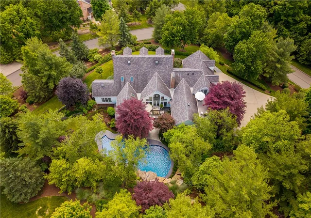 2nd image of 128 Mount Blaine Dr, Peters Twp, PA 15317 | MLS# 1759200