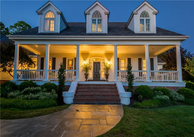 3rd image of 128 Mount Blaine Dr, Peters Twp, PA 15317 | MLS# 1759200