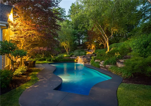 4th image of 128 Mount Blaine Dr, Peters Twp, PA 15317 | MLS# 1759200