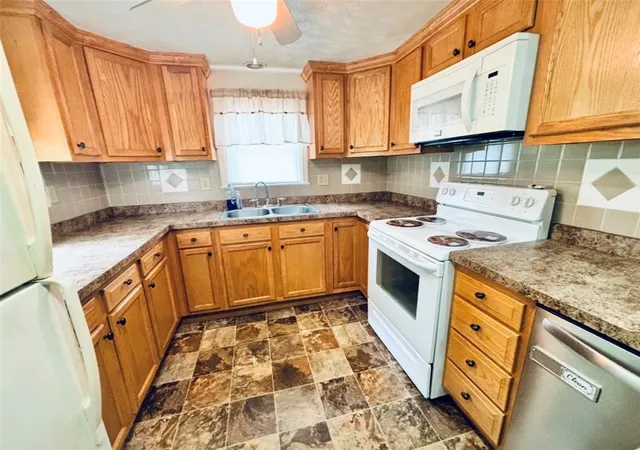 3rd image of 24 Panorama Dr, South Strabane, PA 15301 | MLS# 1760688