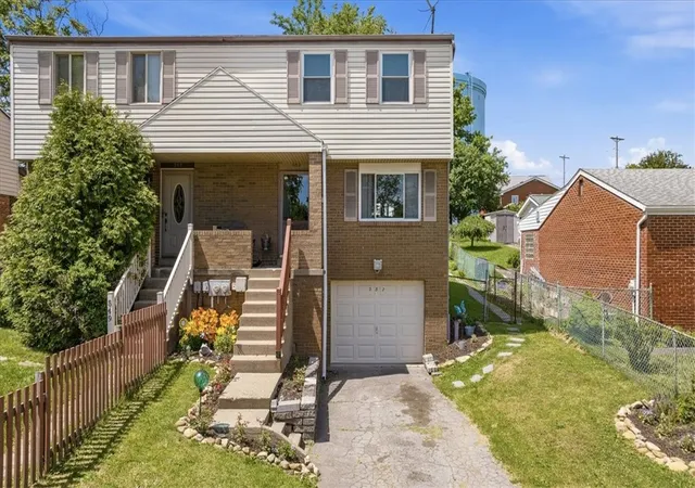 Homes for sale in Greenfield, PA | 553 Indus St, Greenfield, PA 15207 | MLS# 1760733