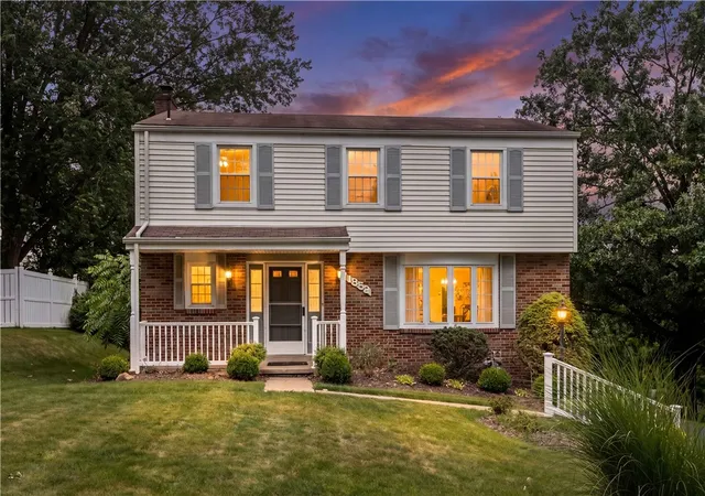 Homes for sale in South Park, PA | 1852 Patricia Dr, South Park, PA 15129 | MLS# 1760607