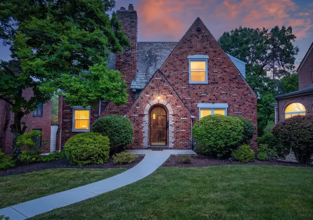 4th image of 61 Roycroft Avenue Avenue, Mt Lebanon, PA 15228 | MLS# 1760793
