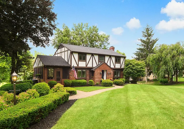 2nd image of 3211 Unionville Road, Cranberry Township, PA 16066 | MLS# 1760506