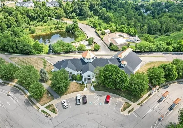 2nd image of 201 Adams Pointe Blvd, Adams Twp, PA 16046