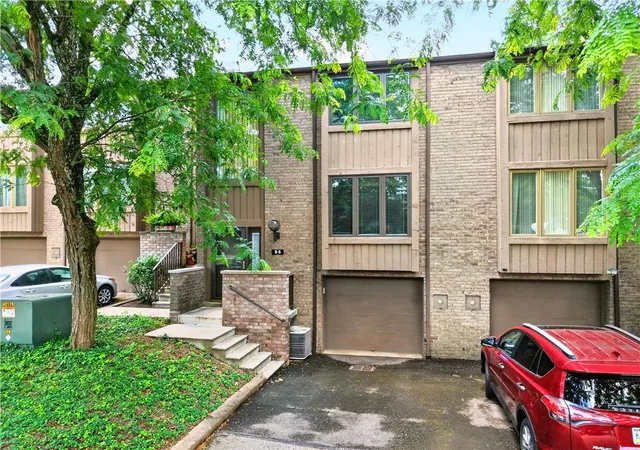 Photo 2 of Townhouse for sale at 55 Maple Ct, Pittsburgh, PA 15237 | MLS# 1760699 | Listing updated on 2026-08-31