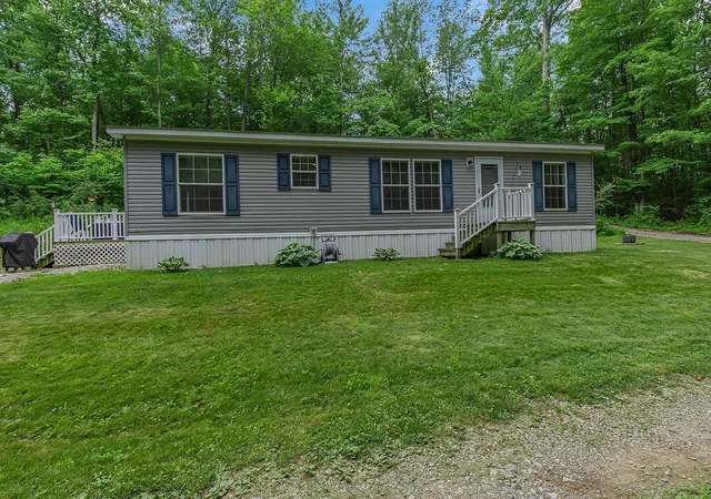 1st image of 4025 Constitution Blvd, Darlngtn Twp, PA 16115 | MLS# 1760836