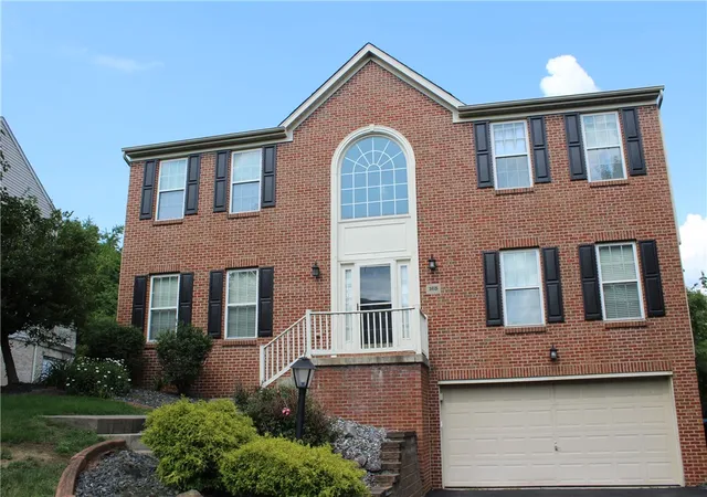 Photo 1 of Sale Pending at 165 Hunters Run Dr, Coraopolis, PA 15108 | MLS# 1760820 | Listing updated on 2026-07-16