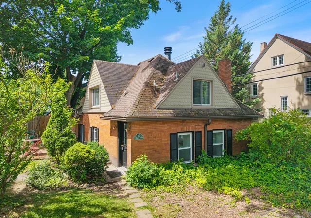 1st image of 943 N Negley Ave #4, Highland Park, PA 15206 | MLS# 1760857