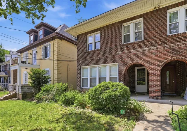 3rd image of 6358 Morrowfield Ave, Pittsburgh, PA 15217 | MLS# 1760807