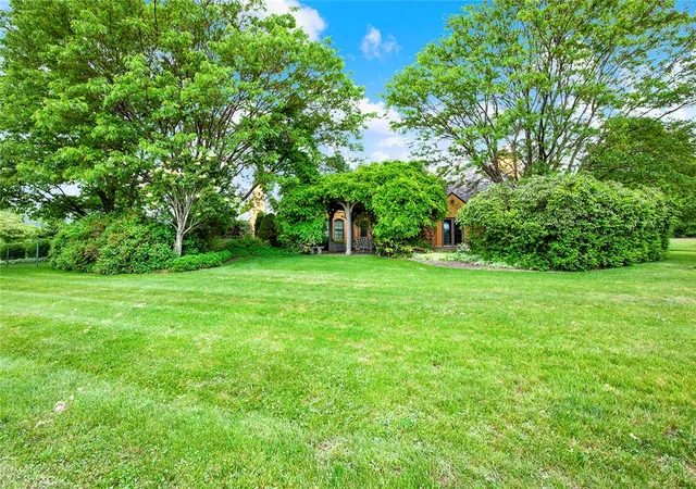 Homes for sale in Ligonier Twp, PA | 274 Rector Rd, Ligonier Twp, PA 15658 | MLS# 1760872