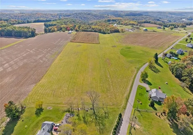 3rd image of 101 Bluestone Ct, Harmony, PA 16037 | MLS# 1760891