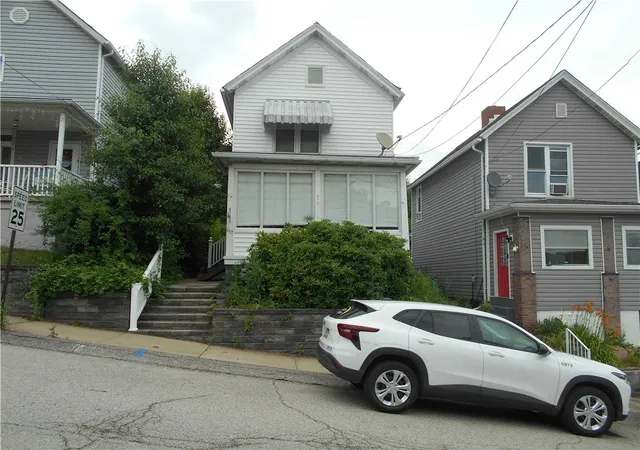 Homes for sale in Penn Twp, PA | 612 Harrison Ave, Penn Twp, PA 15675 | MLS# 1760910