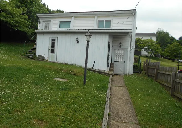 Homes for sale in Penn Twp, PA | 612 Harrison Ave, Penn Twp, PA 15675 | MLS# 1760910