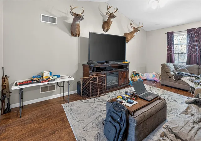 Photo 4 of Sale Pending at 110 Chrie Ln, Butler, PA 16001 | MLS# 1760919 | Listing updated on 2026-07-08
