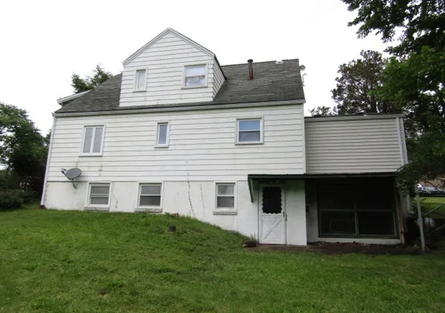 4th image of 3470 Frye Ave, Finleyville, PA 15332 | MLS# 1760881